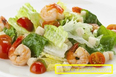 Salade César au chou chinois et aux crevettes